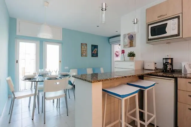 Отель Apartamento El Castell Сиджес